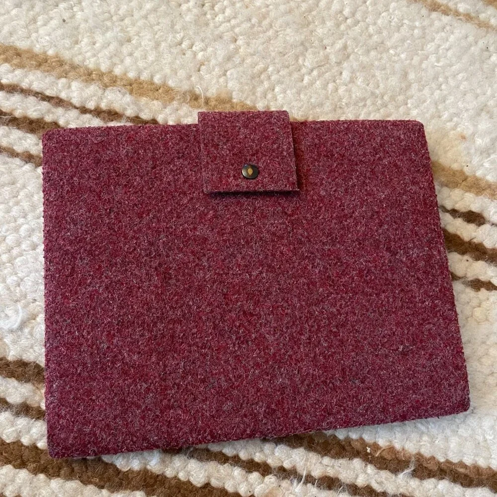 Wool laptop case